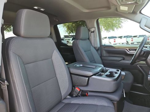 Certified 2025 Chevrolet Silverado 1500 LT w/ Safety Package RWD image 30