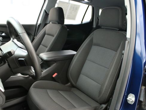 Used 2023 GMC Terrain SLE w/ Driver Convenience Package FWD image 23