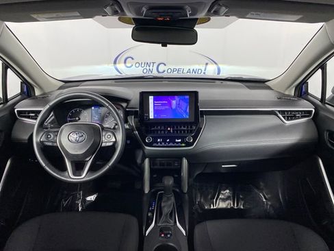 Used 2024 Toyota Corolla Cross LE image 13