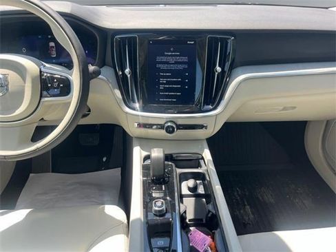 New 2024 Volvo S60 B5 Plus w/ Climate Package image 10