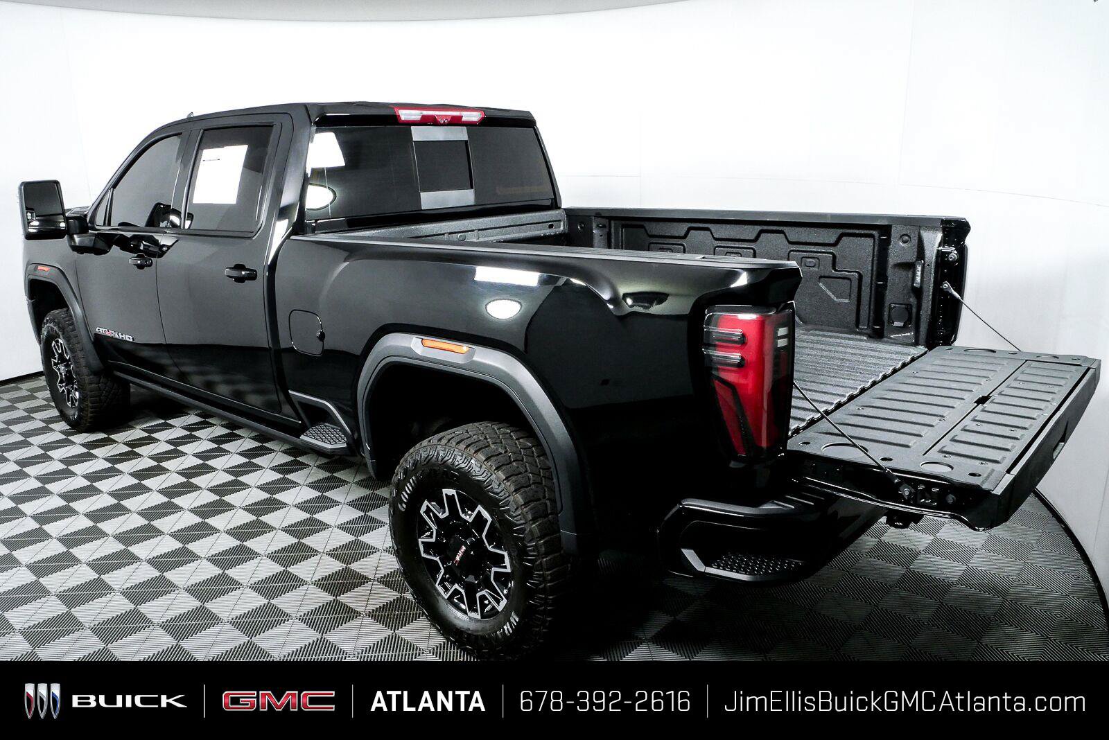 Used 2026 GMC Sierra 2500 AT4X AWD/4WD image 30