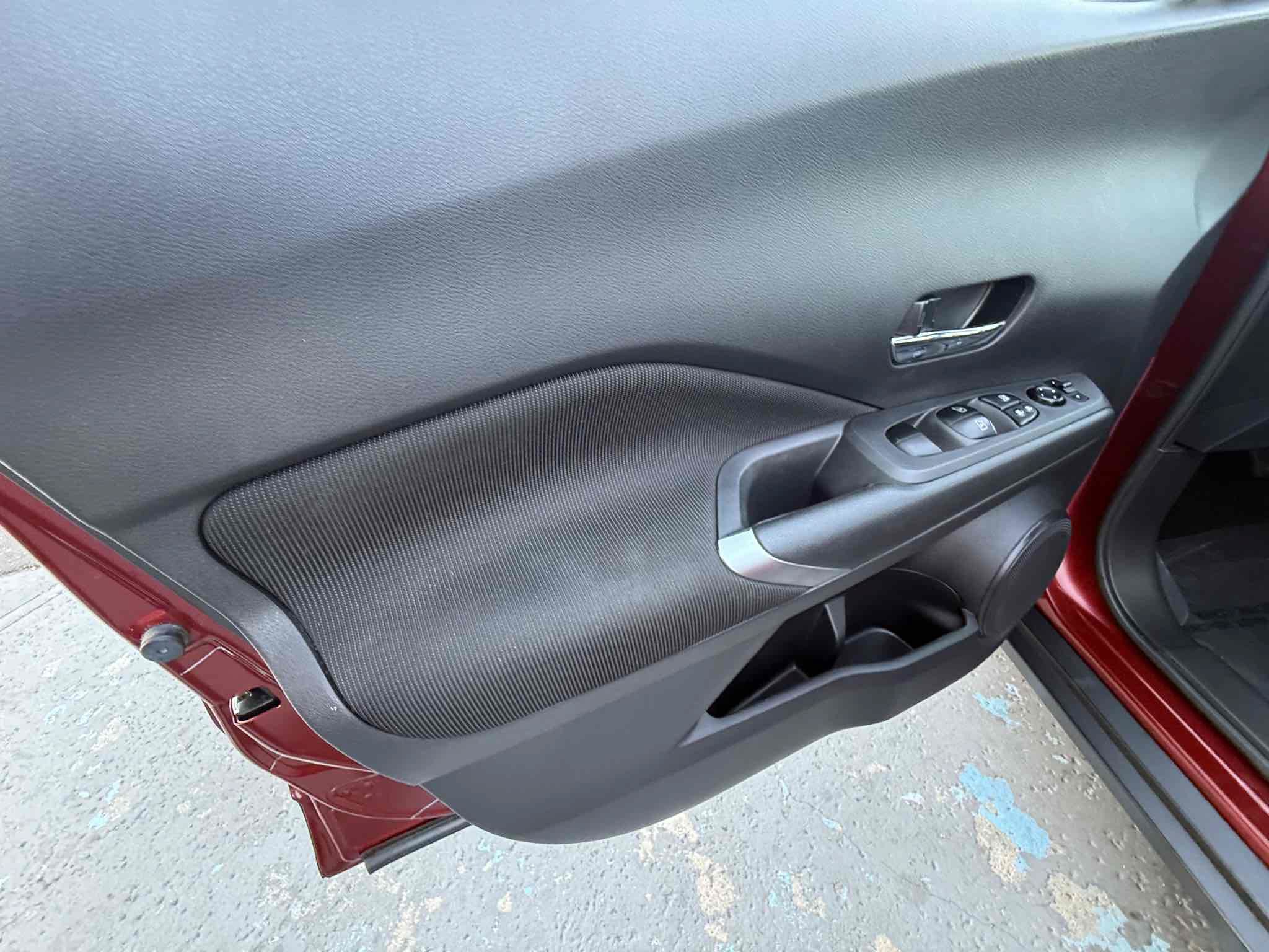 Used 2022 Nissan Kicks SV FWD image 80