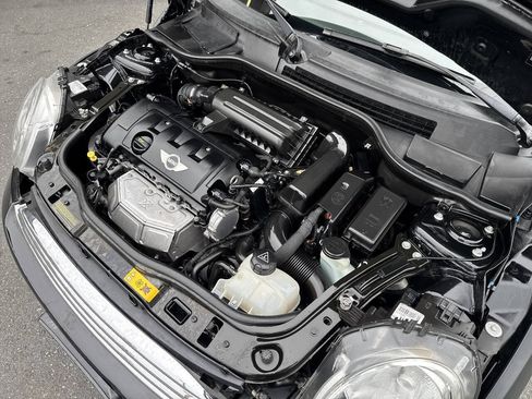 Used 2013 MINI Cooper Clubman FWD image 13
