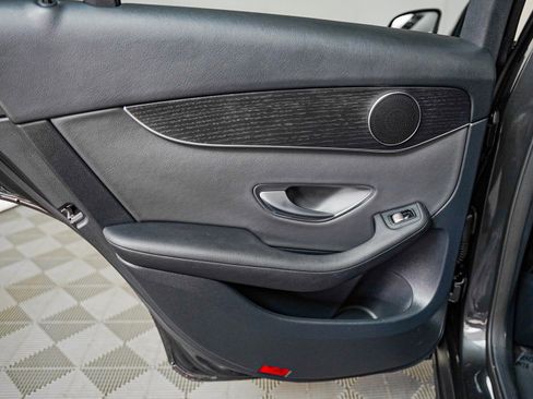 Certified 2022 Mercedes-Benz GLC 300 image 25