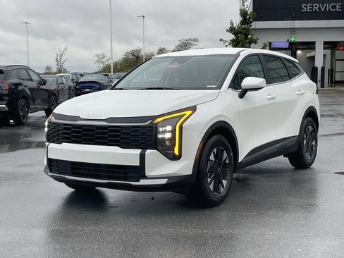 New 2026 Kia Sportage LX image 3