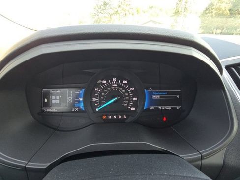 Used 2024 Ford Edge Titanium AWD/4WD image 13
