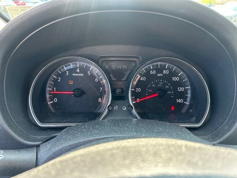 Used 2018 Nissan Versa SV FWD image 14