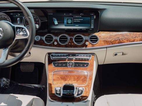 Used 2019 Mercedes-Benz E 450 4MATIC Wagon image 10