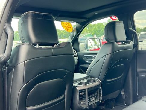 Used 2025 RAM 1500 Laramie w/ Sport Appearance Package AWD/4WD image 40