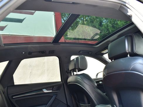 Used 2020 Audi SQ5 Premium Plus w/ Premium Plus Package AWD/4WD image 15
