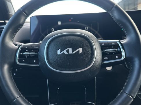 Certified 2025 Kia Sorento SX Prestige image 23