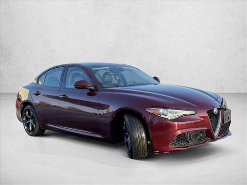 Used 2019 Alfa Romeo Giulia Ti Sport w/ Quick Order Package 22S Sport image 3
