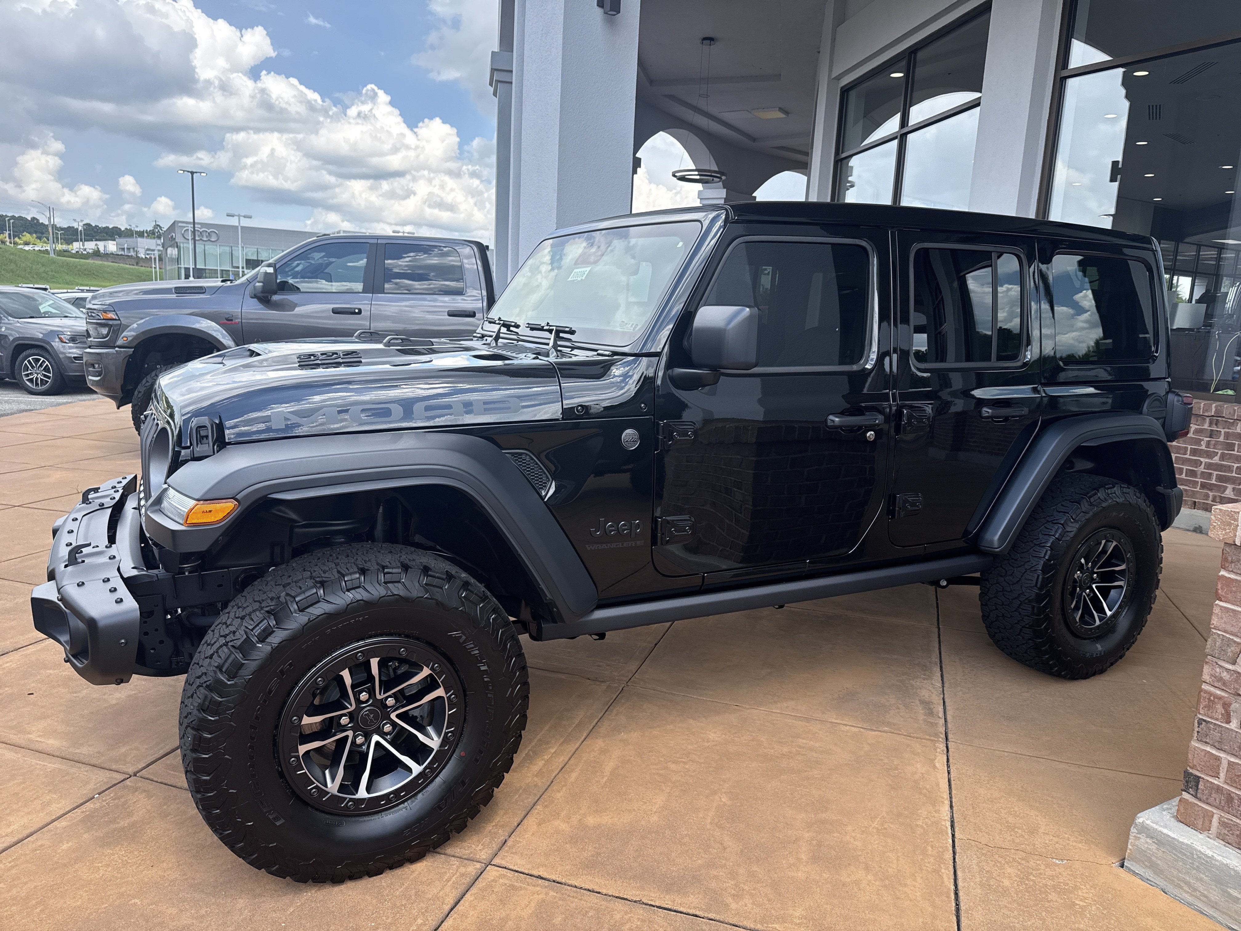 New 2026 Jeep Wrangler Unlimited Rubicon 392 w/ Quick Order Package 27X Moab AWD/4WD image 4