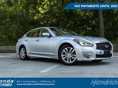 Used 2018 INFINITI Q70 Luxe RWD image 1