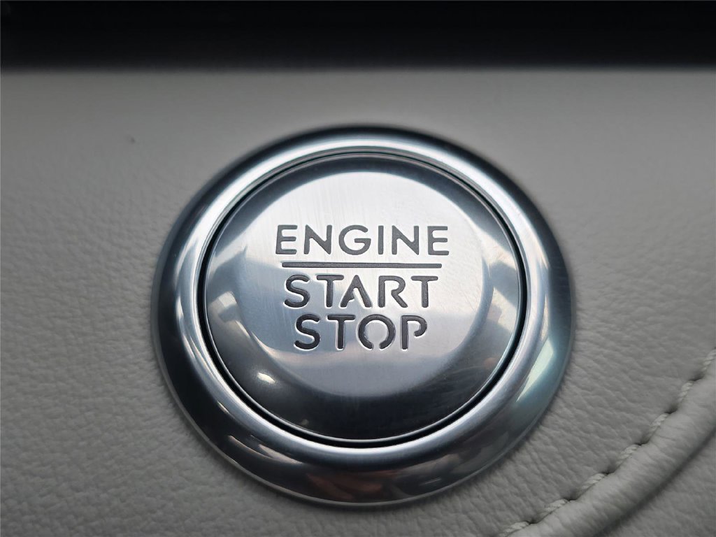 New 2026 Lincoln Nautilus Premier w/ Equipment Group 102A AWD/4WD image 18