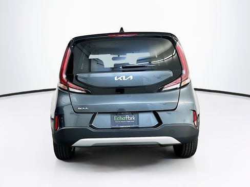 Used 2025 Kia Soul LX w/ LX Technology Package FWD image 7