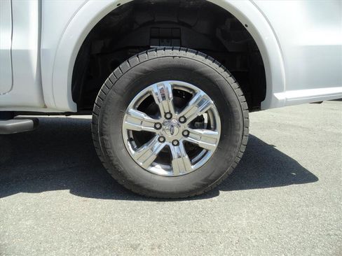 Used 2021 Ford Ranger XLT w/ Equipment Group 301A Mid AWD/4WD image 9
