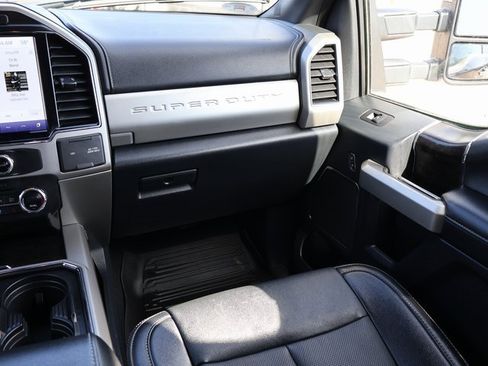 Used 2022 Ford F450 Lariat w/ Lariat Ultimate Package image 13