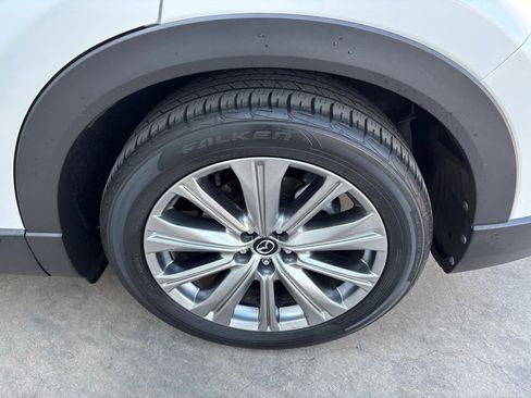 Used 2022 MAZDA CX-9 Signature image 9