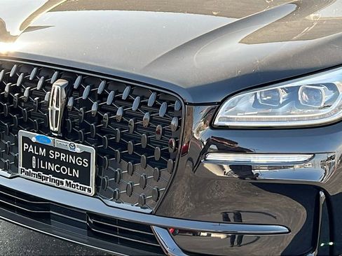 New 2025 Lincoln Corsair Grand Touring w/ Jet Appearance Package image 5