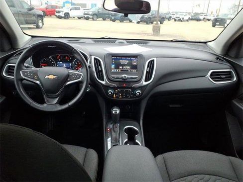 Used 2020 Chevrolet Equinox LT image 8