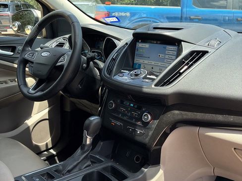 Used 2017 Ford Escape Titanium FWD image 7