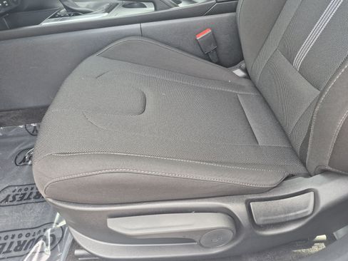 Certified 2025 Hyundai Elantra SE FWD image 19