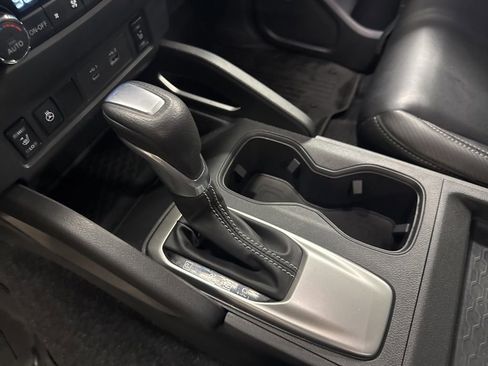 Certified 2024 Nissan Frontier SL image 26