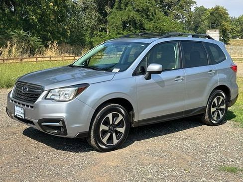 Used 2018 Subaru Forester 2.5i Premium AWD/4WD image 5