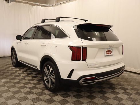 Used 2023 Kia Sorento SX Prestige AWD/4WD image 3