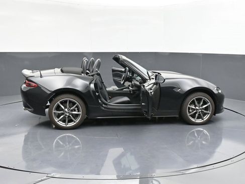 Used 2023 MAZDA MX-5 Miata Grand Touring w/ Weather Package image 35
