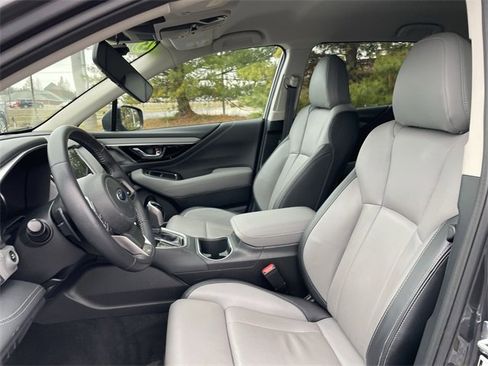 Used 2023 Subaru Outback Limited image 10