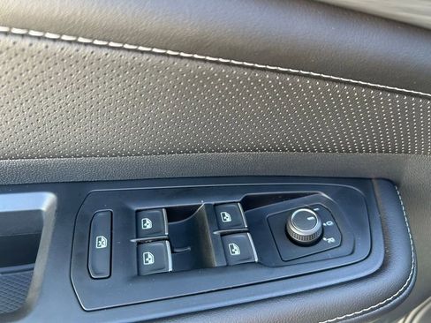 New 2026 Volkswagen Atlas Cross Sport SE FWD image 50