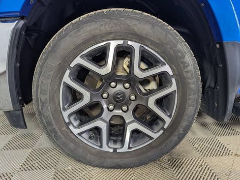 Used 2025 RAM 1500 Laramie AWD/4WD image 34