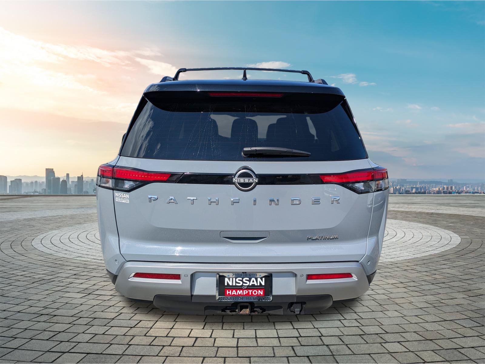 Used 2022 Nissan Pathfinder Platinum w/ Cargo Package FWD image 6