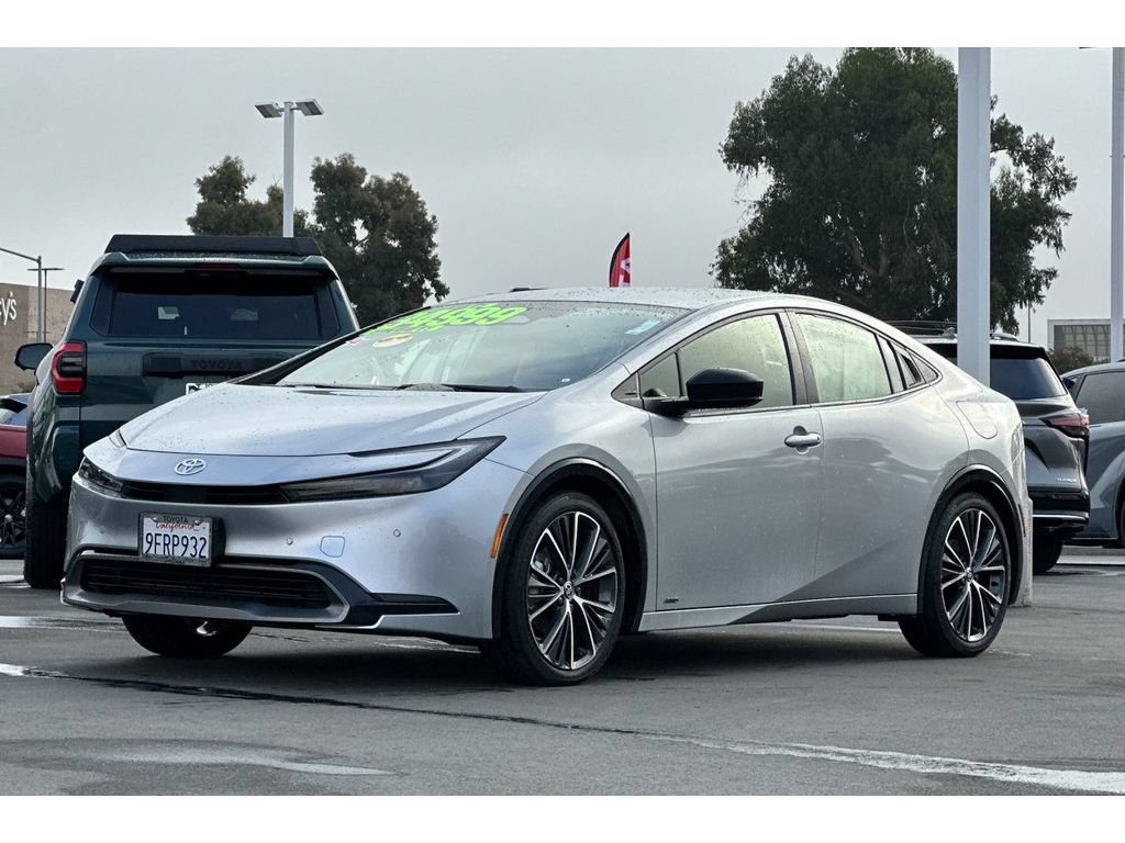 Certified 2023 Toyota Prius XLE AWD/4WD image 8