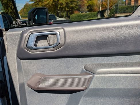 Used 2024 Ford Bronco Badlands image 33