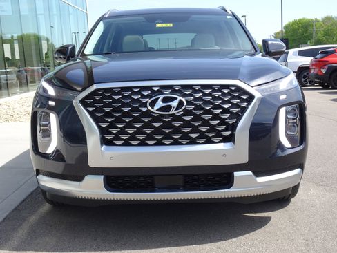 Used 2021 Hyundai Palisade Calligraphy image 8