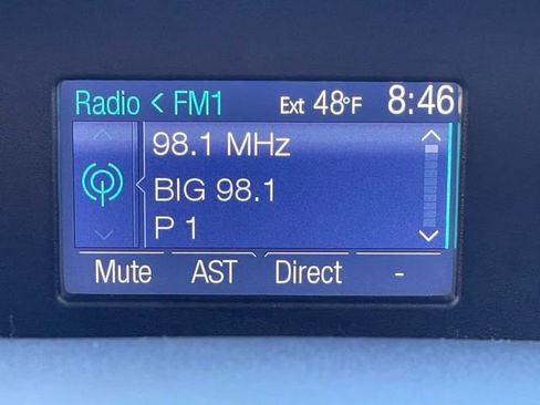 Used 2015 Ford Transit 150 XLT image 12