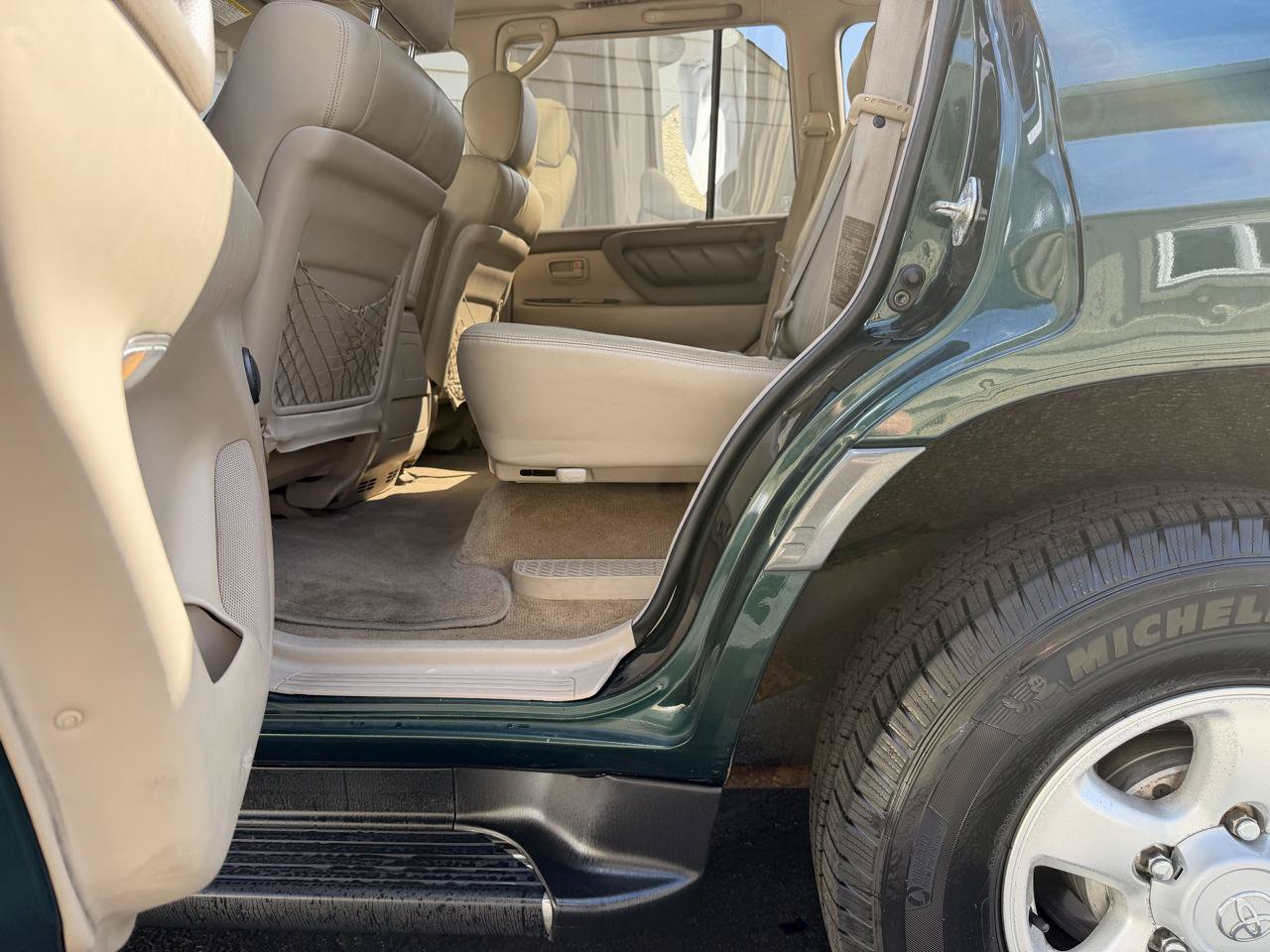 Used 1999 Toyota Land Cruiser w/ Leather Trim Pkg AWD/4WD image 37
