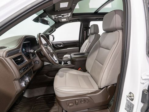 Used 2022 GMC Yukon SLT w/ SLT Premium Package RWD image 15