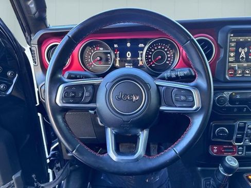 Used 2022 Jeep Wrangler Unlimited Rubicon w/ LED Lighting Group AWD/4WD image 16