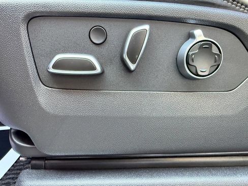 Used 2024 GMC Sierra 2500 Denali Ultimate w/ Snow Plow Prep/Camper Package image 24