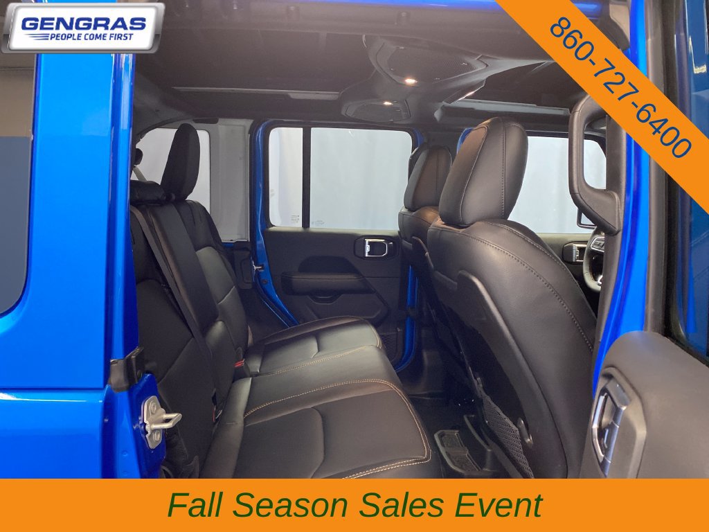 Used 2024 Jeep Wrangler Unlimited Sahara w/ Safety Group AWD/4WD image 36