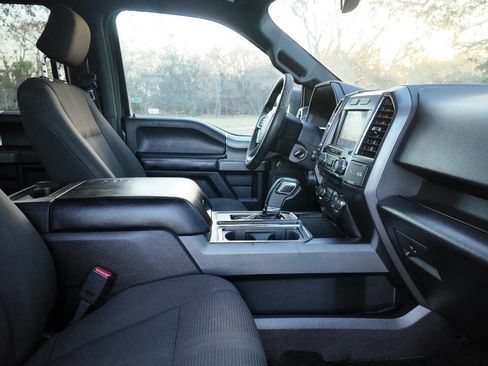 Used 2016 Ford F150 XLT w/ Equipment Group 302A Luxury image 17