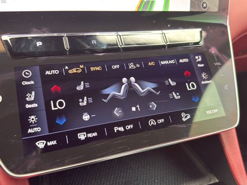 Used 2023 Maserati Grecale Modena AWD/4WD image 19