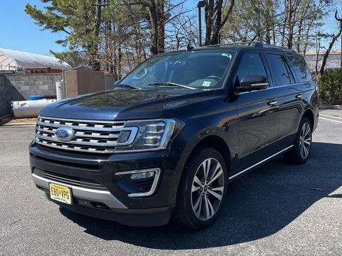 Used 2021 Ford Expedition Limited image 2