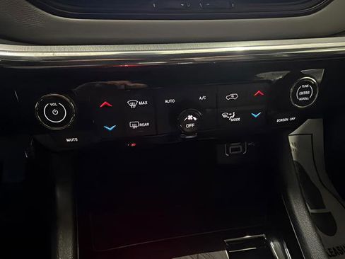 Used 2024 Jeep Compass Limited AWD/4WD image 23