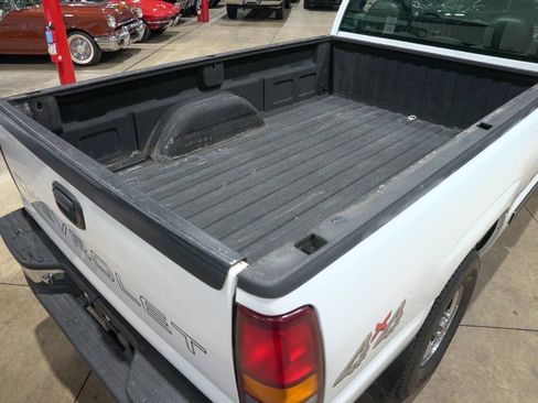 Used 2000 Chevrolet Silverado 1500 4x4 Regular Cab w/ Exterior Appearance Pkg image 20
