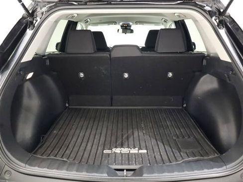 Used 2022 Toyota Corolla Cross LE image 28